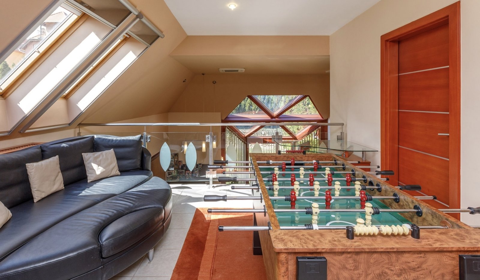 Exclusief en goed onderhouden familiehuis op een rustige, centrale locatie nabij het Balatonmeer – Hévíz, foto 16 van 19