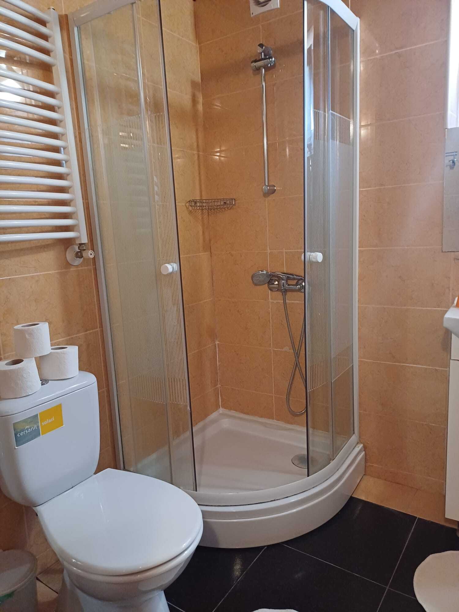 6 apartman 12 szobával – Hévíz, 10/24. kép