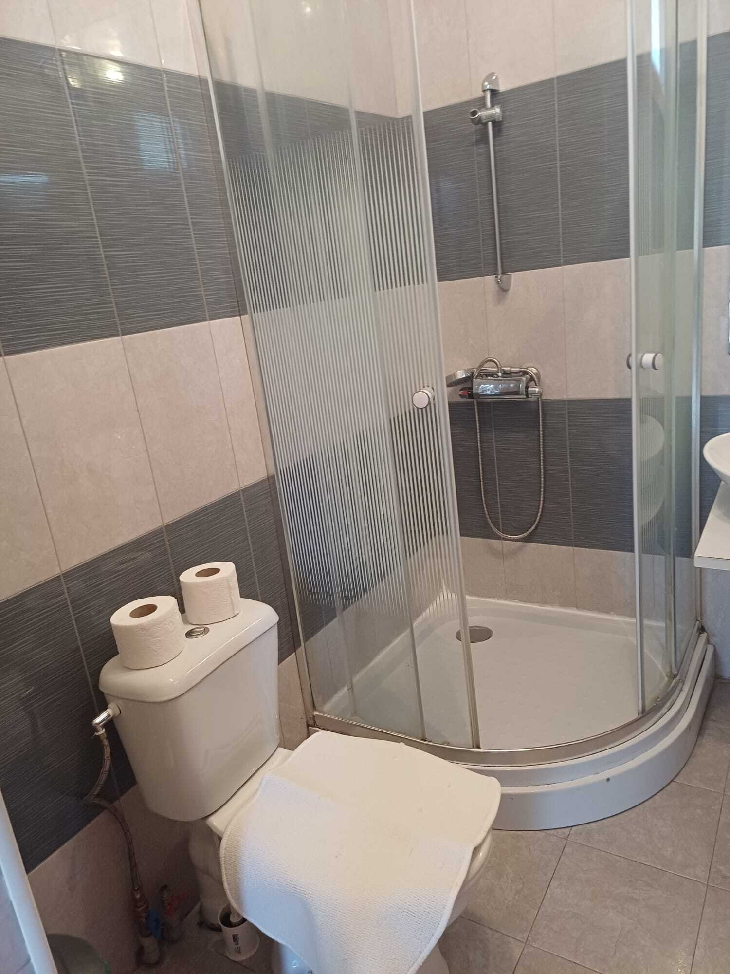 6 apartman 12 szobával – Hévíz, 12/24. kép