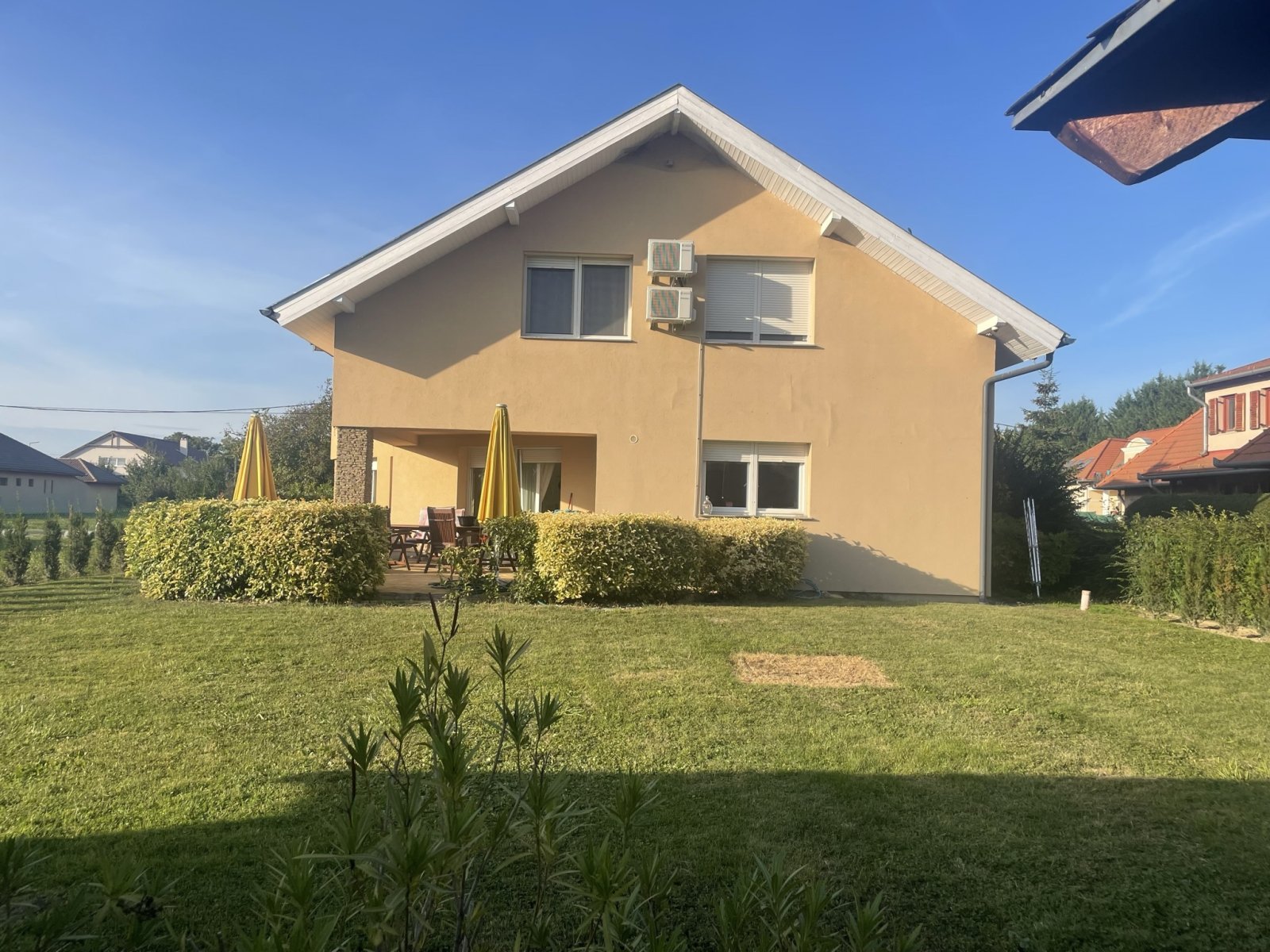 (AAA) Luxe huis voor twee generaties aan het Balatonmeer – Keszthely, foto 2 van 27