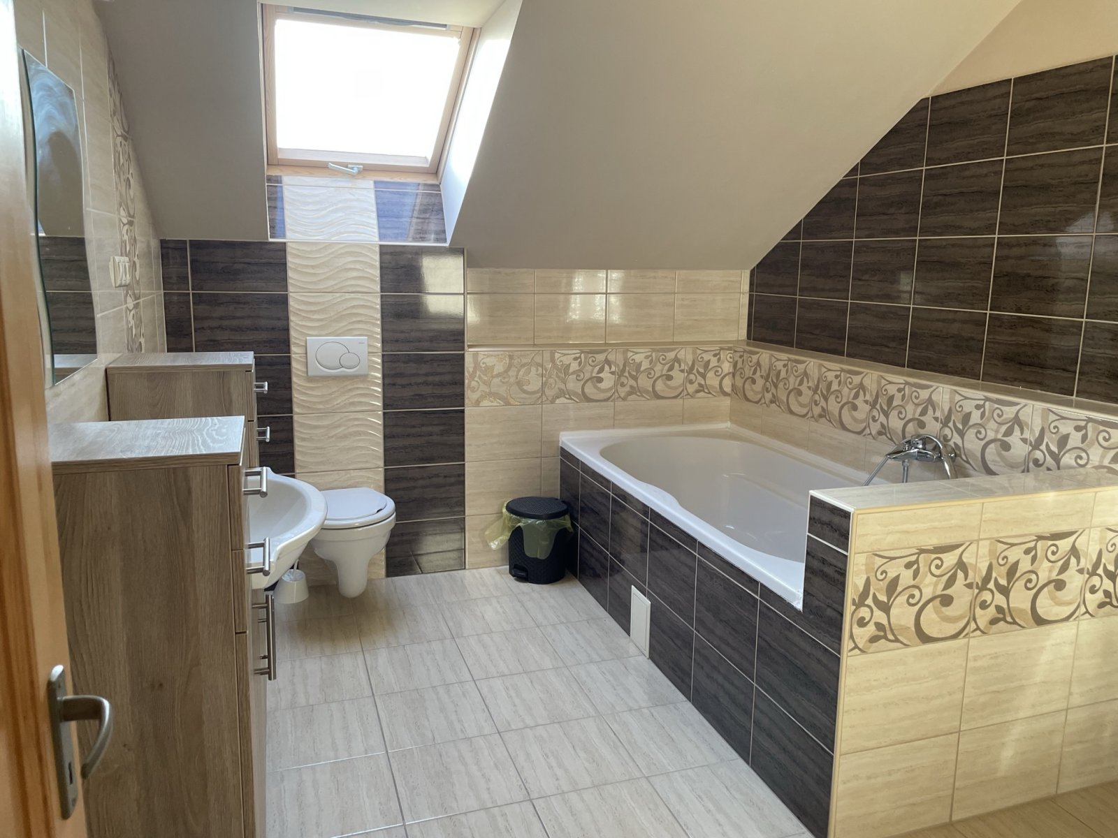 (AAA) Luxe huis voor twee generaties aan het Balatonmeer – Keszthely, foto 17 van 27