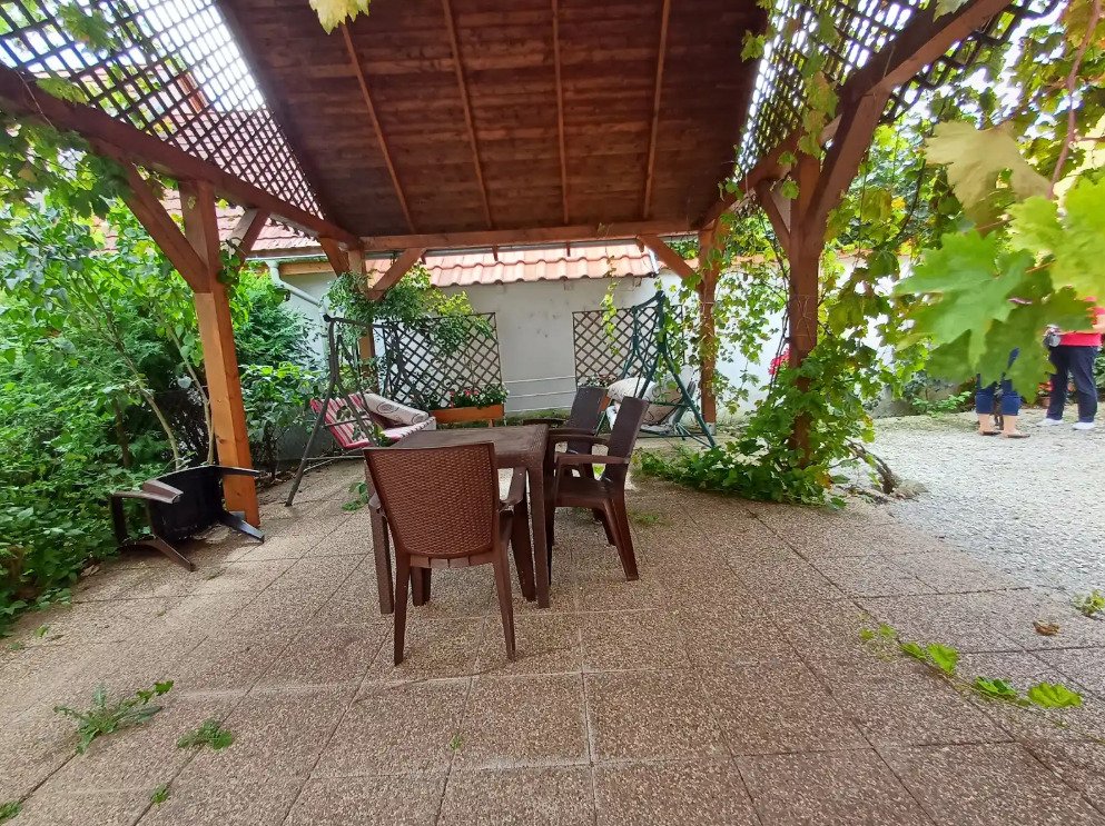 Two houses, 8 apartments, on one property in the most beautiful street of Hévíz, photo 3 of 28