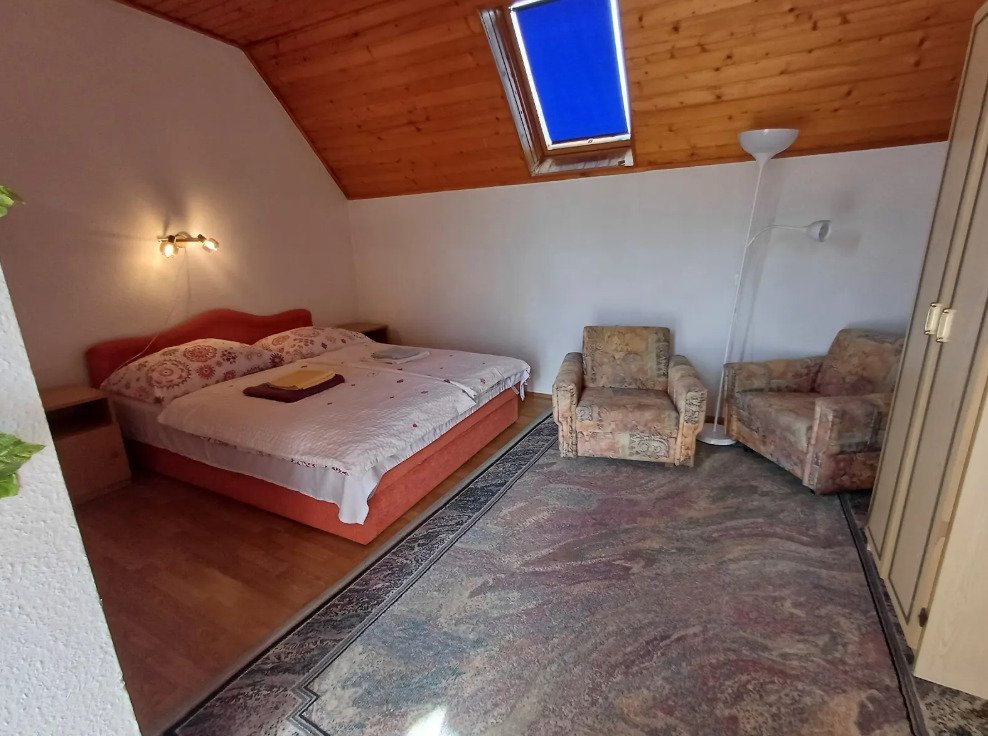 Two houses, 8 apartments, on one property in the most beautiful street of Hévíz, photo 12 of 28