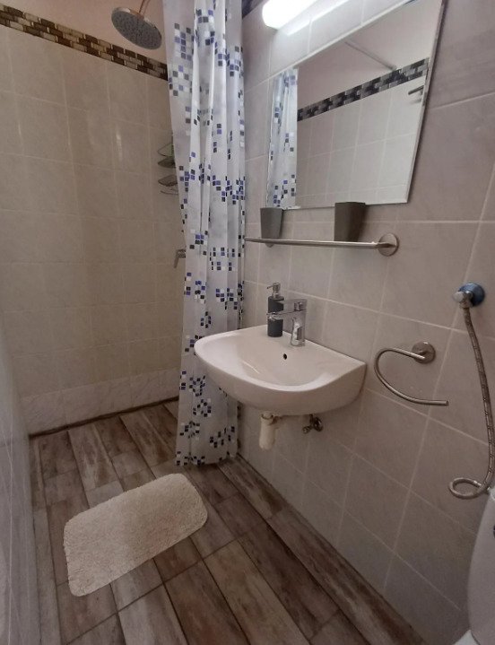 Two houses, 8 apartments, on one property in the most beautiful street of Hévíz, photo 13 of 28