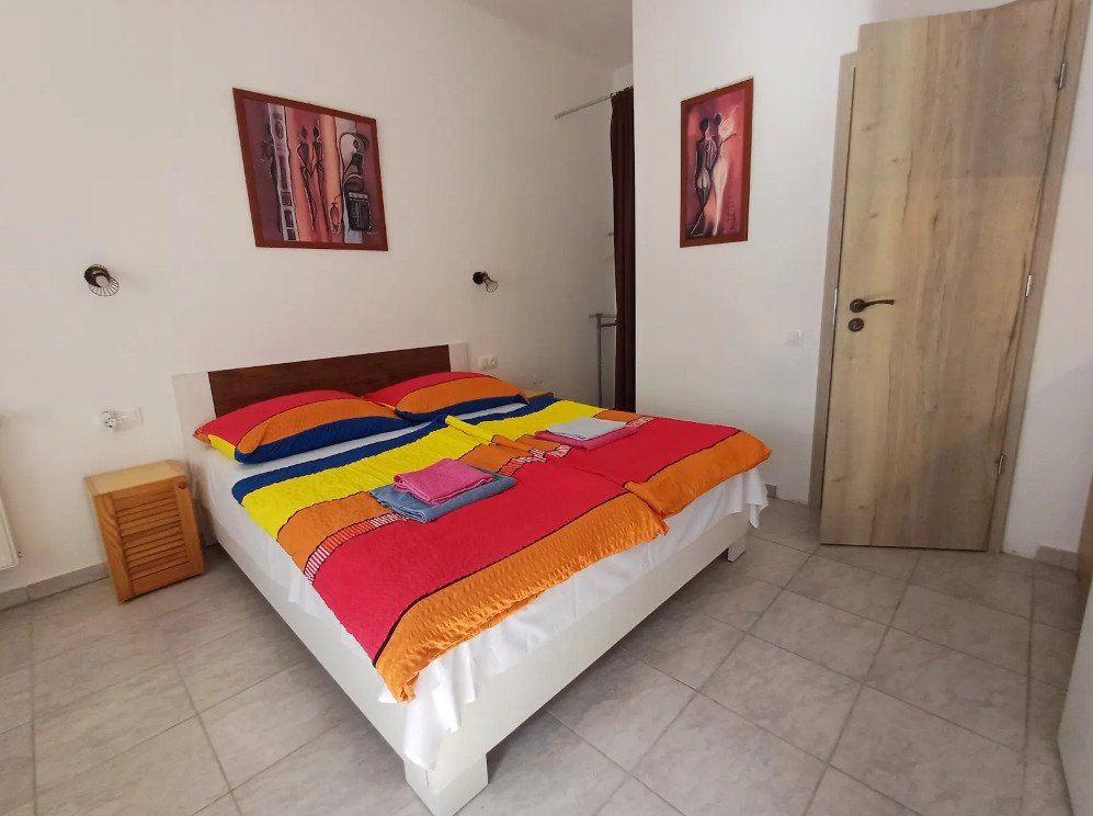 Two houses, 8 apartments, on one property in the most beautiful street of Hévíz, photo 16 of 28