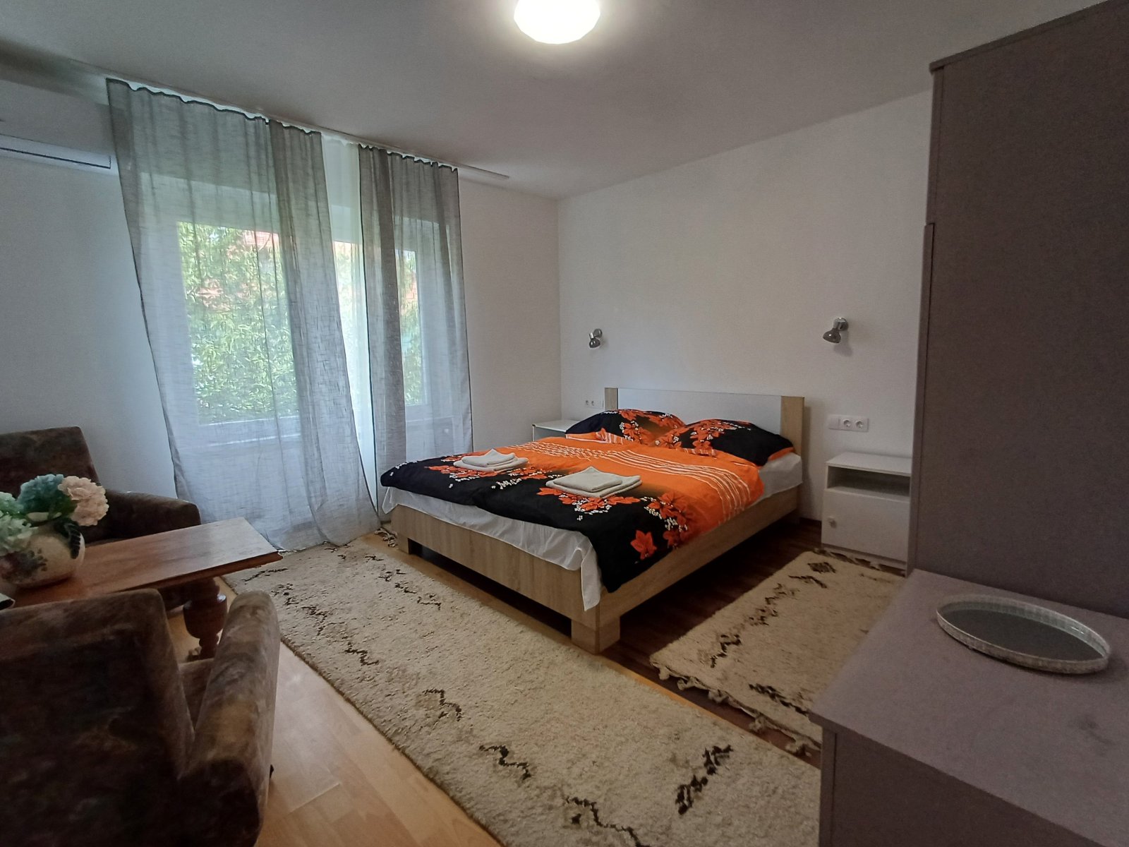 Two houses, 8 apartments, on one property in the most beautiful street of Hévíz, photo 21 of 28