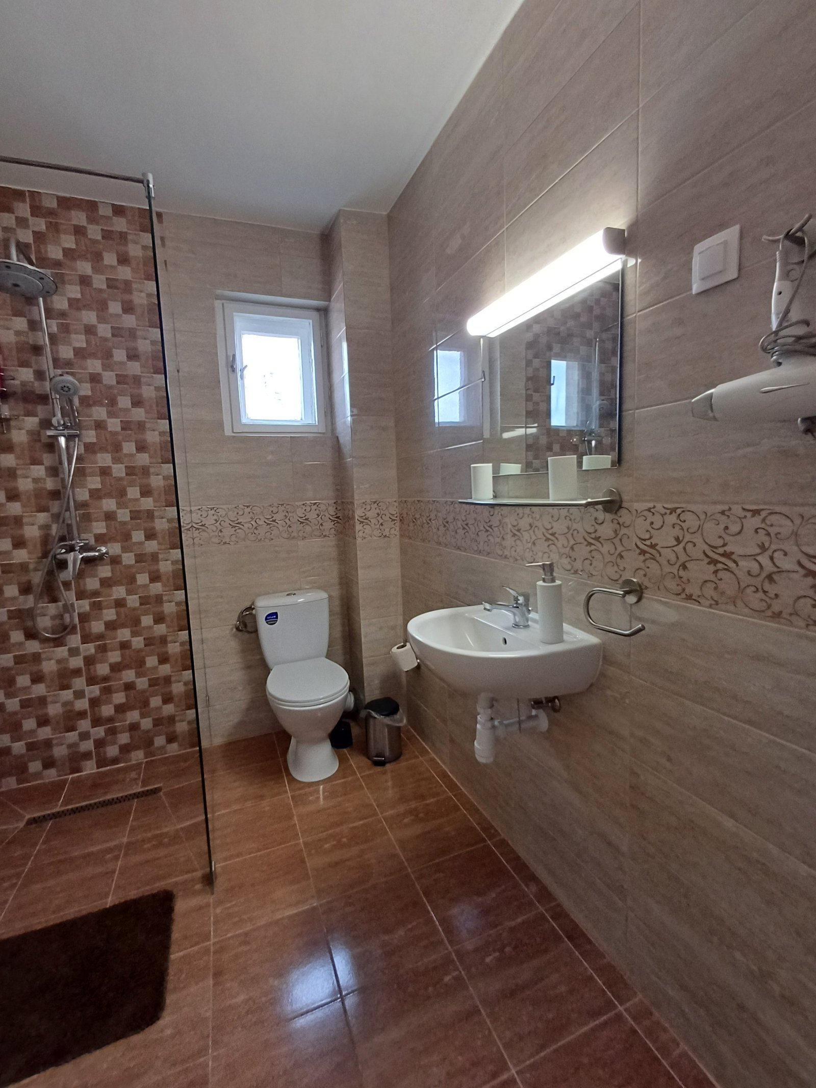 Two houses, 8 apartments, on one property in the most beautiful street of Hévíz, photo 26 of 28