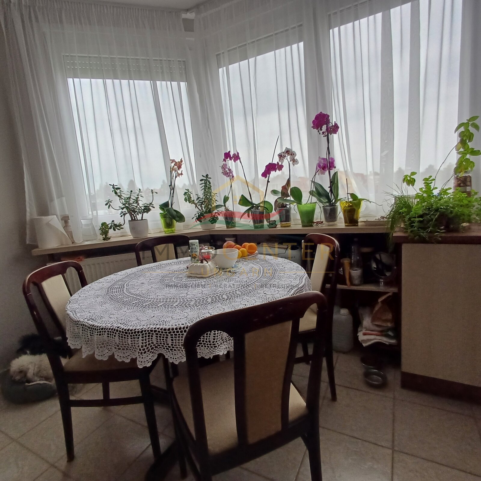 Prachtig gerenoveerd 3-kamerappartement met balkon in de mooiste straat van Hévíz., foto 5 van 17