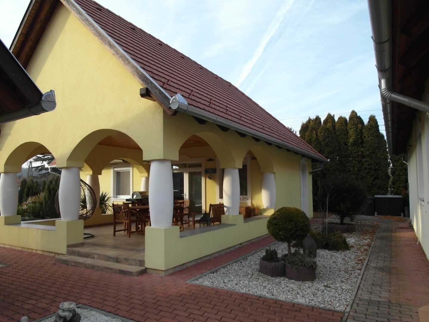 (AAA) Hochwertige Immobilie im aufstrebenden Zalacsány, Bild 2 von 37