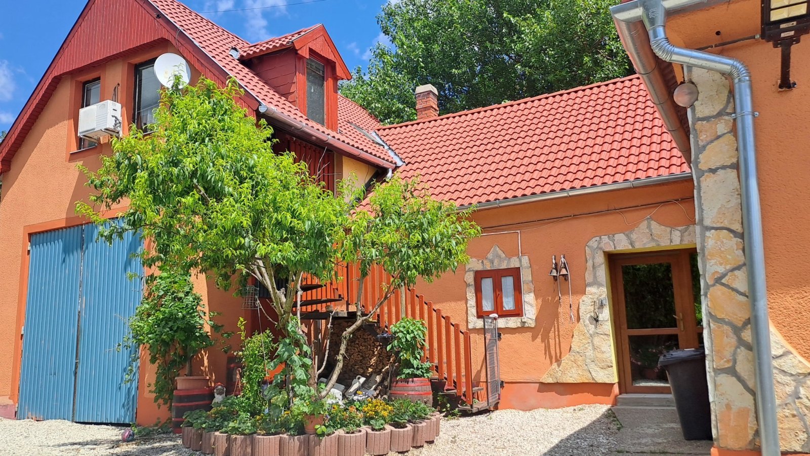 Huis op een rustige en verhoogde locatie nabij het Balatonmeer – Kehidakustány
