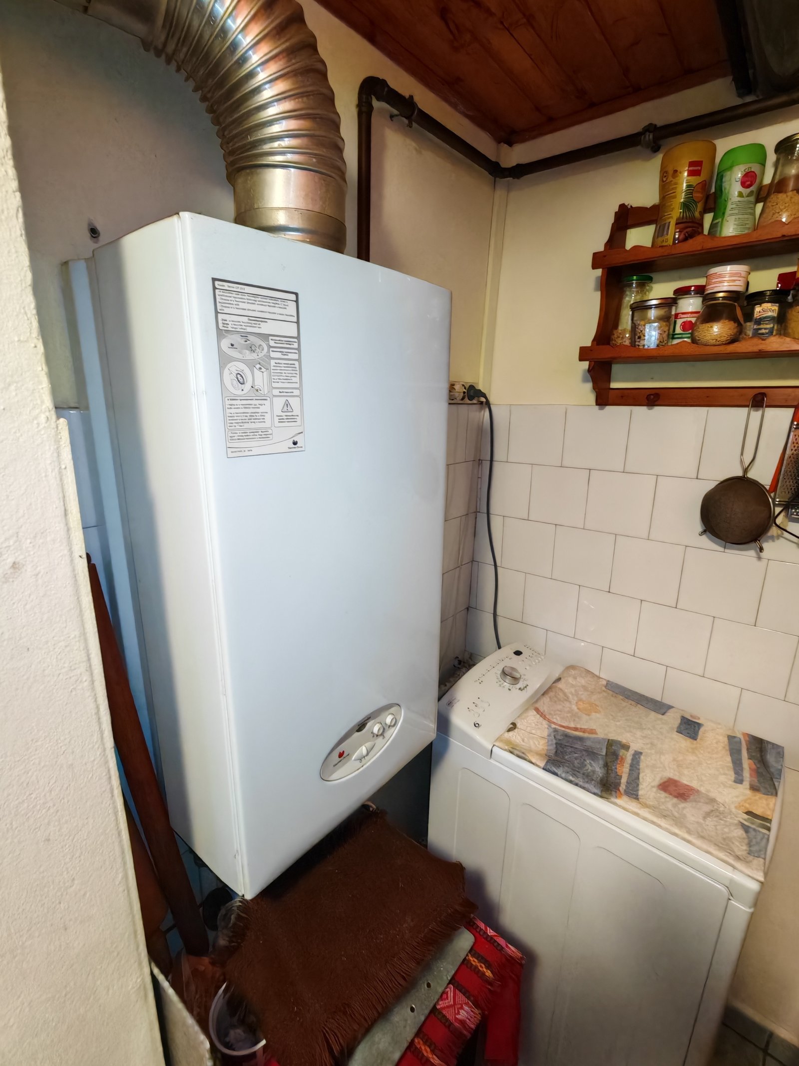 Egy kis ház gyönyörű, zöld környezetben, amely alkalmas nyaralónak vagy állandó lakhelynek – Alsópáhok, 11/30. kép