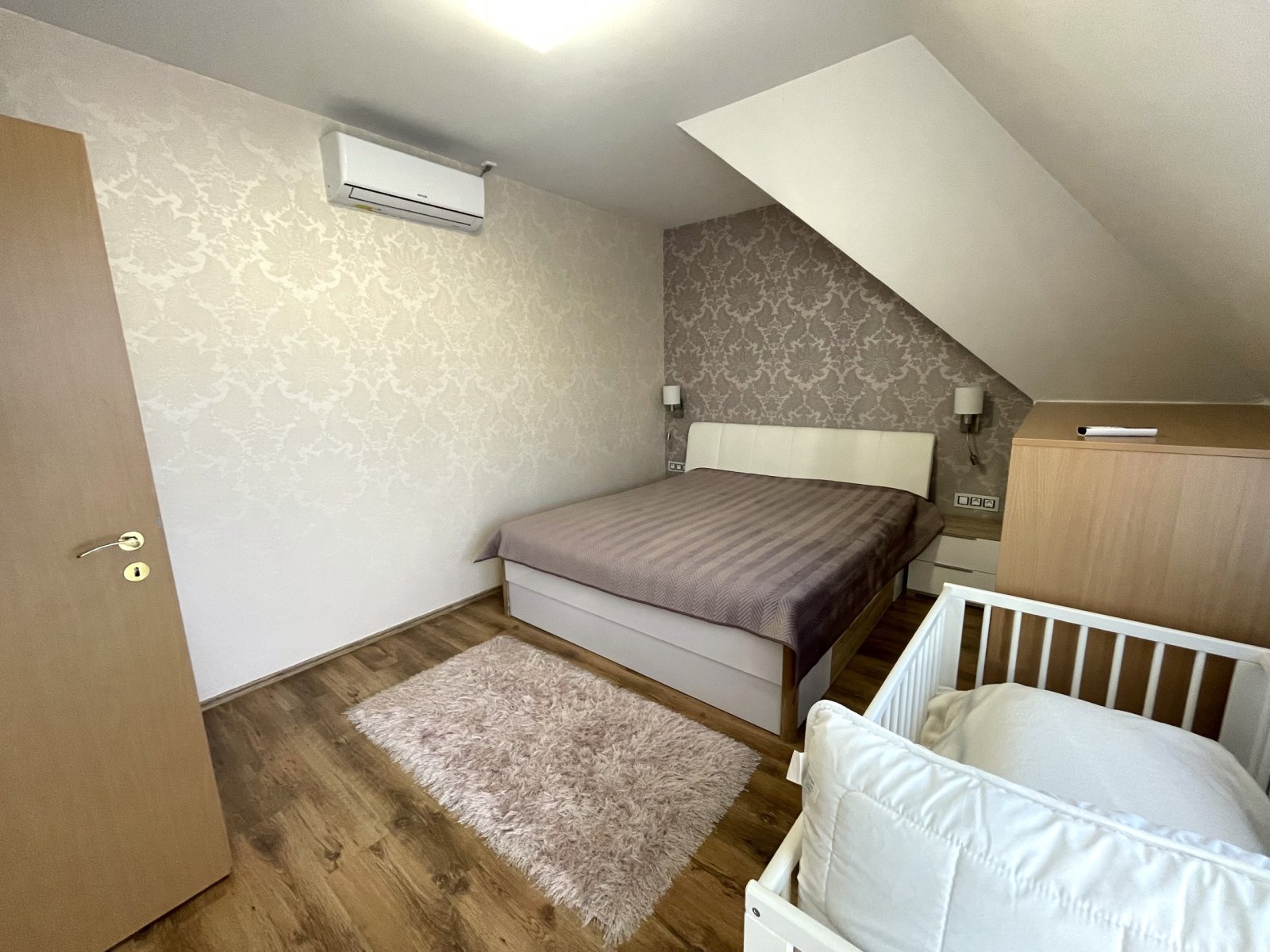 (AAA) Wohnung mit Balkon im beliebten ungarischen Badeort – Balatonlelle, Bild 5 von 21