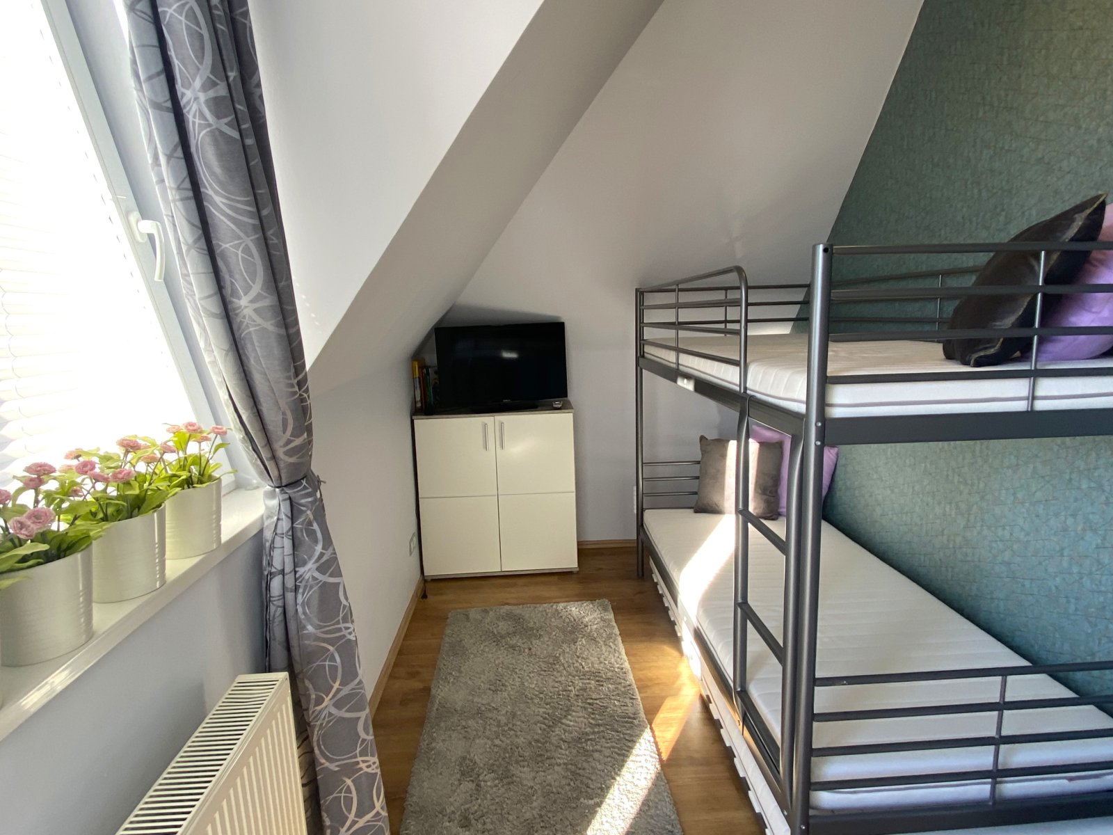 (AAA) Wohnung mit Balkon im beliebten ungarischen Badeort – Balatonlelle, Bild 9 von 21