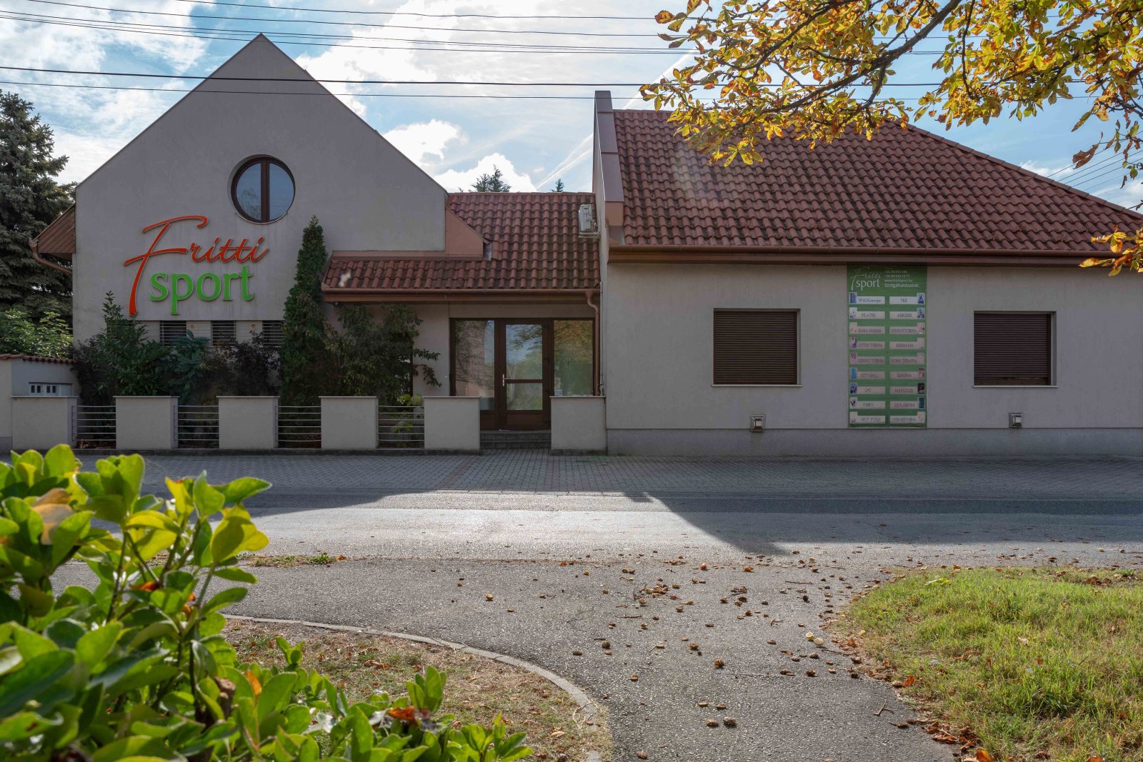 A unique and versatile complex – Kiskőrös, photo 1 of 40