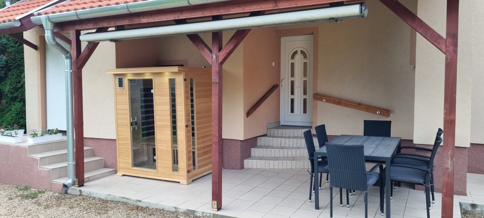 Halfvrijstaande woning op het mooiste stukje van de stad, op slechts enkele minuten van het strand – Balatoboglár, foto 2 van 15