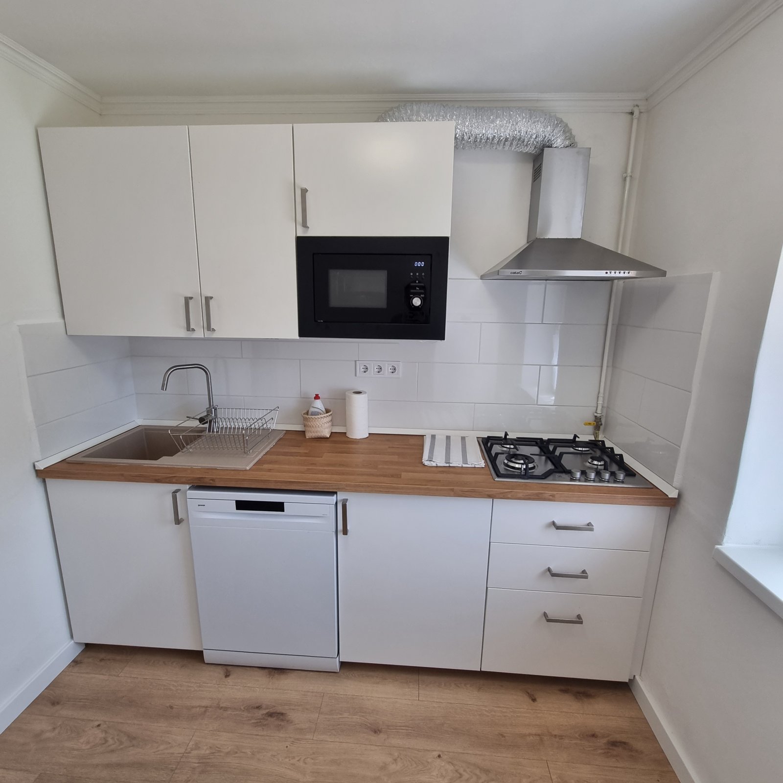 Halfvrijstaande woning op het mooiste stukje van de stad, op slechts enkele minuten van het strand – Balatoboglár, foto 5 van 15