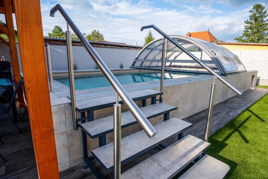 A luxurious family home in the immediate vicinity of the shore of Lake Balaton, which can also be used as an apartment. – Balatonkeresztúr, photo 4 of 45