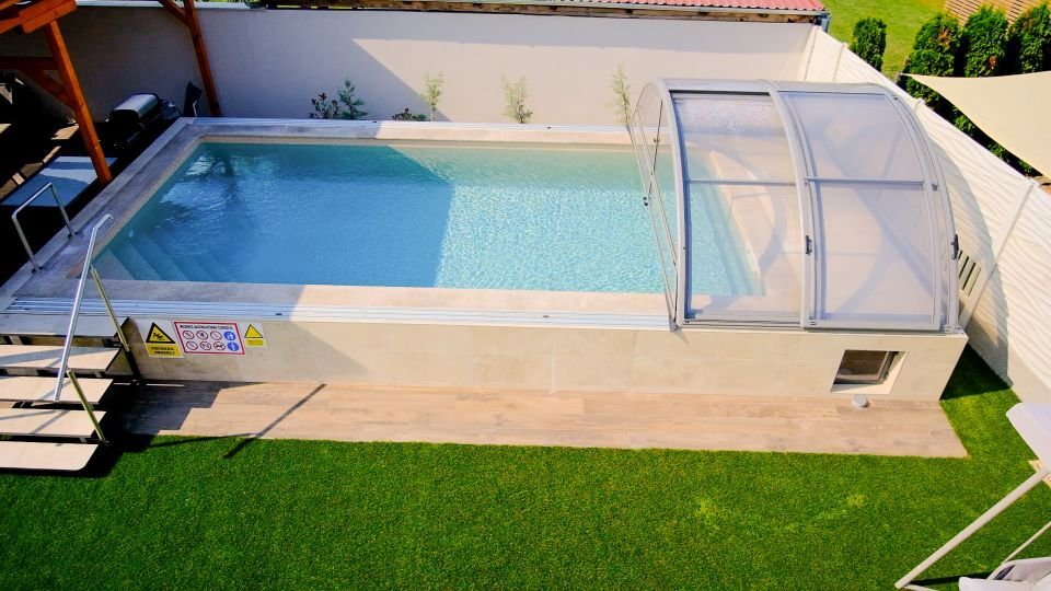 A luxurious family home in the immediate vicinity of the shore of Lake Balaton, which can also be used as an apartment. – Balatonkeresztúr, photo 7 of 45