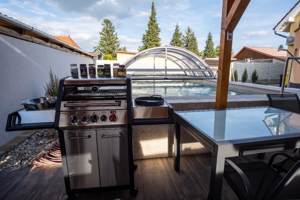A luxurious family home in the immediate vicinity of the shore of Lake Balaton, which can also be used as an apartment. – Balatonkeresztúr, photo 10 of 45