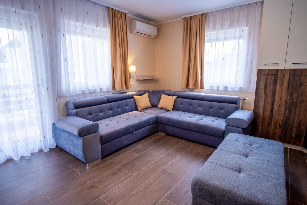 A luxurious family home in the immediate vicinity of the shore of Lake Balaton, which can also be used as an apartment. – Balatonkeresztúr, photo 14 of 45