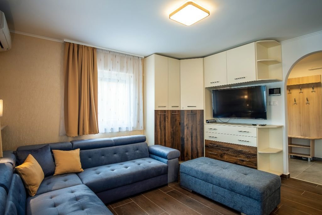 A luxurious family home in the immediate vicinity of the shore of Lake Balaton, which can also be used as an apartment. – Balatonkeresztúr, photo 20 of 45