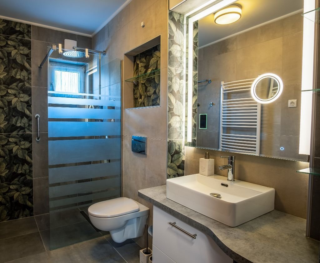 A luxurious family home in the immediate vicinity of the shore of Lake Balaton, which can also be used as an apartment. – Balatonkeresztúr, photo 27 of 45