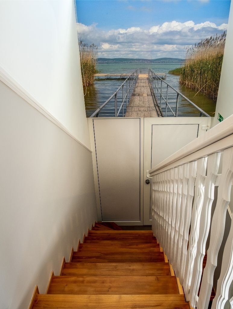 A luxurious family home in the immediate vicinity of the shore of Lake Balaton, which can also be used as an apartment. – Balatonkeresztúr, photo 43 of 45