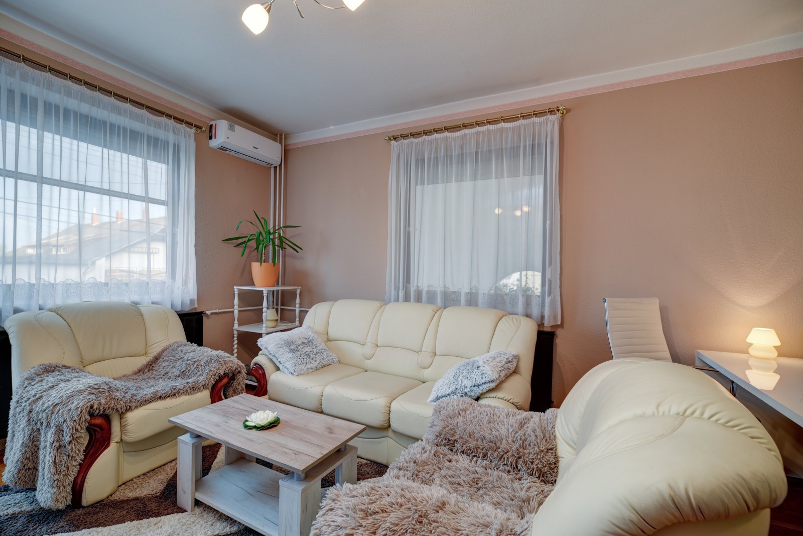 Nieuw gerenoveerd, gemeubileerd appartement op de 1e verdieping van een vrijstaande woning met drie verdiepingen in het stadscentrum – Hévíz, foto 4 van 15