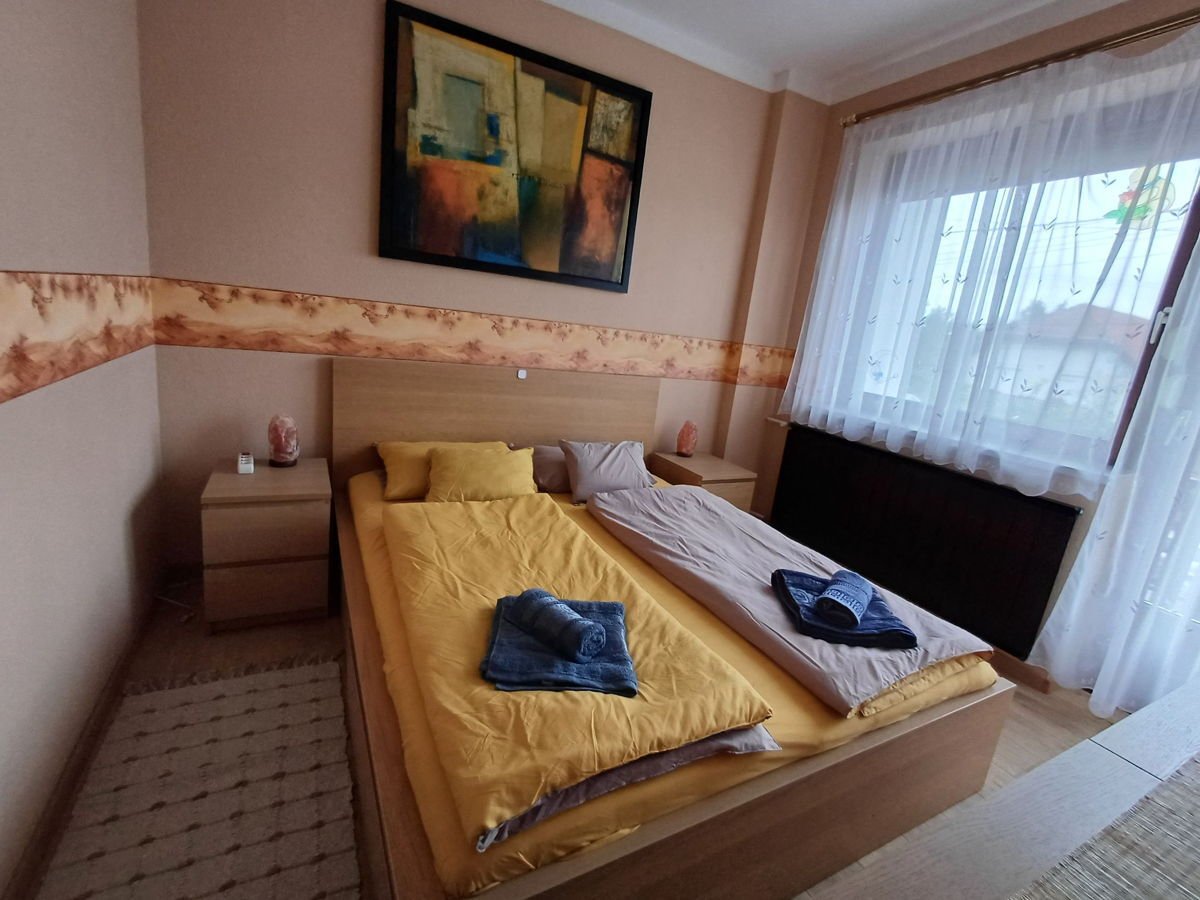 Nieuw gerenoveerd, gemeubileerd appartement op de 1e verdieping van een vrijstaande woning met drie verdiepingen in het stadscentrum – Hévíz, foto 11 van 15