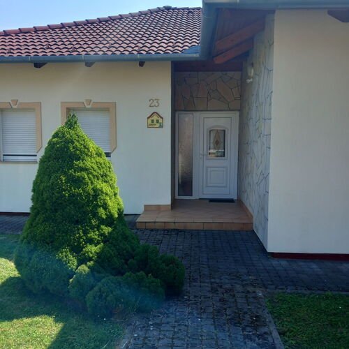 Vrijstaande woning met drie appartementen nabij het Balatonmeer – Kehidakustány, foto 3 van 14