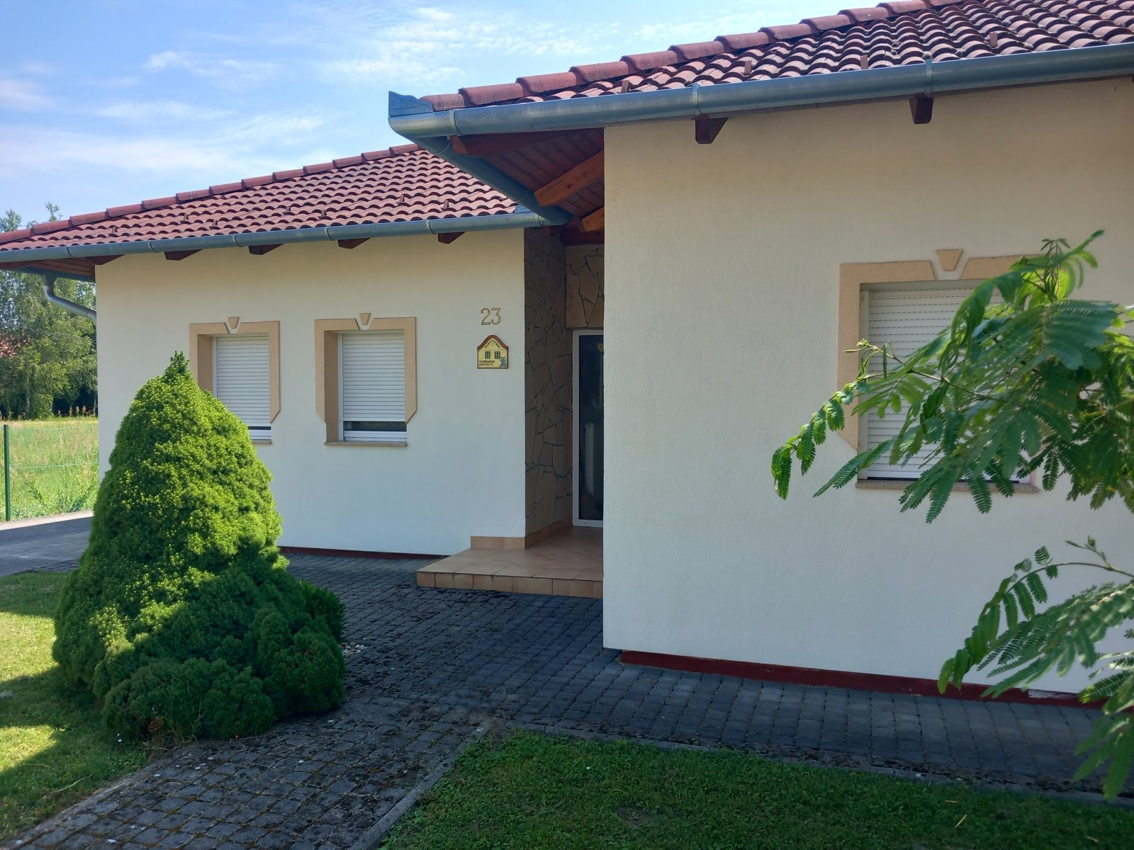 Vrijstaande woning met drie appartementen nabij het Balatonmeer – Kehidakustány, foto 7 van 14
