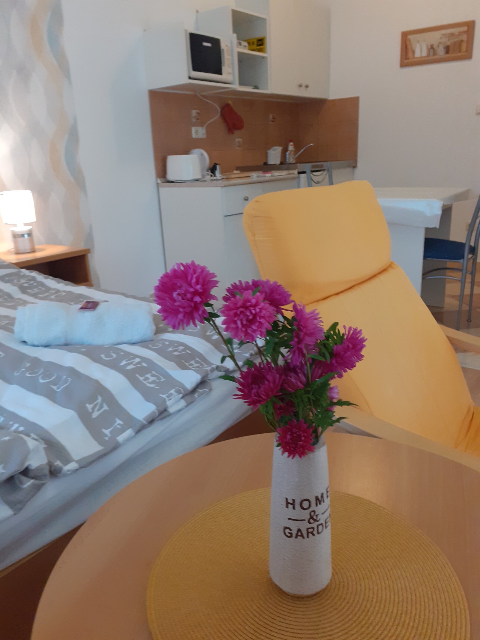 Vrijstaande woning met drie appartementen nabij het Balatonmeer – Kehidakustány, foto 12 van 14