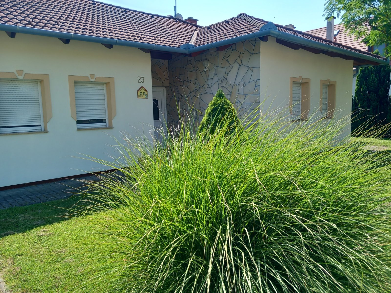 Vrijstaande woning met drie appartementen nabij het Balatonmeer – Kehidakustány, foto 13 van 14