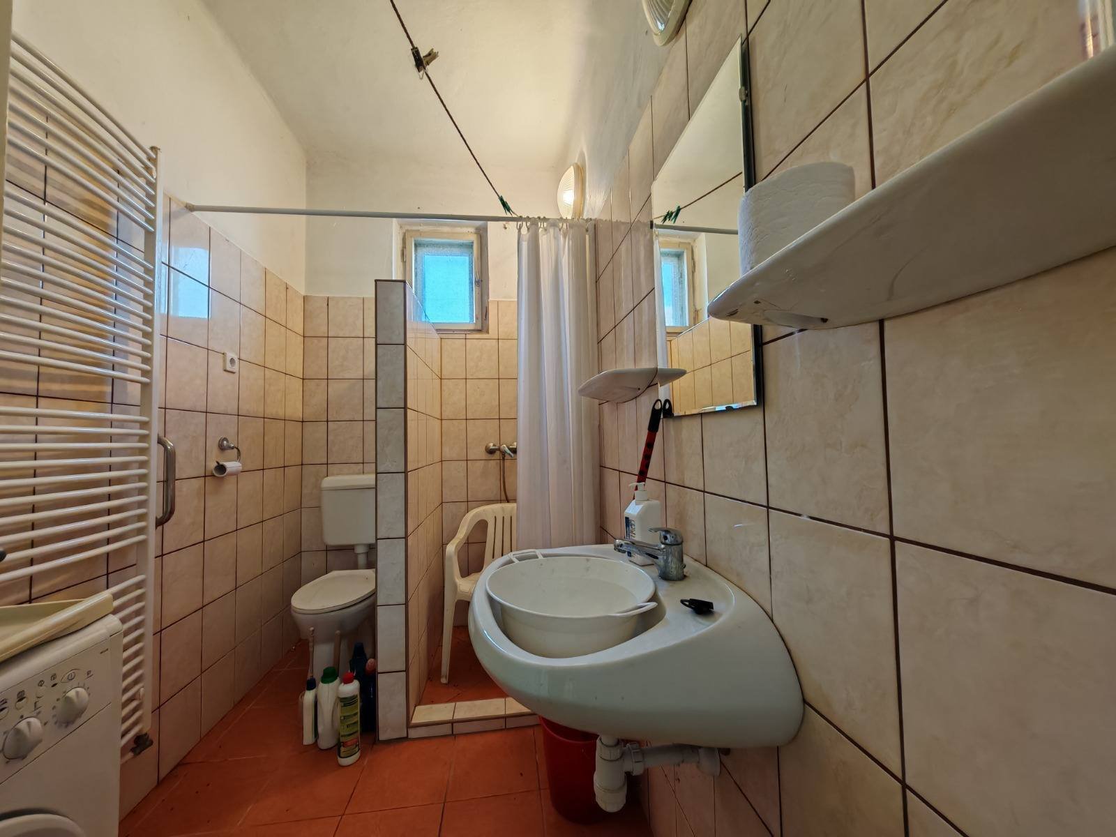 Spacious detached house with several plots – bei Pacsa, photo 12 of 15