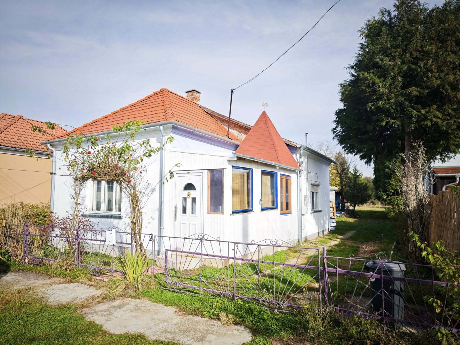(AAA) Renovated country house on a double plot by a fishing lake – Gyékényes, photo 1 of 11