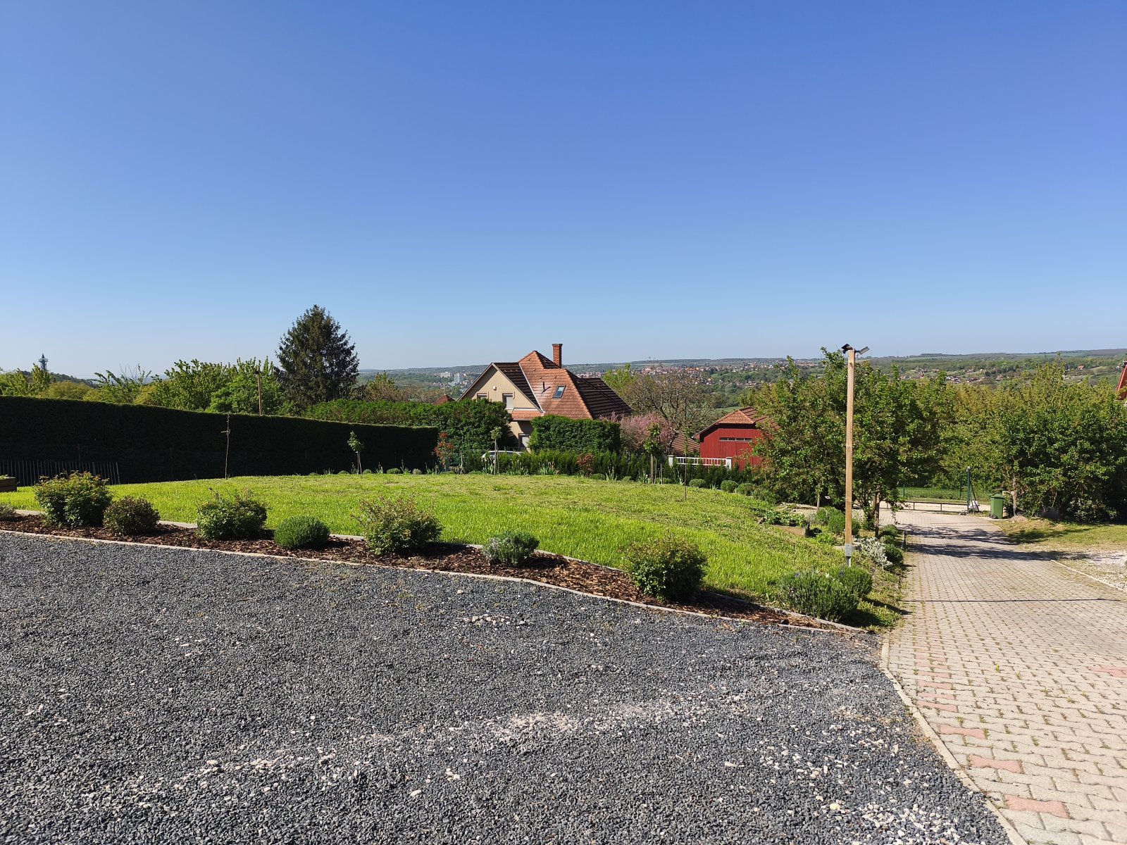 (AAA) Familienhaus mit parkähnlichem Grundstück in außergewöhnlich guter Lage – Cserszegtomaj, Bild 9 von 59