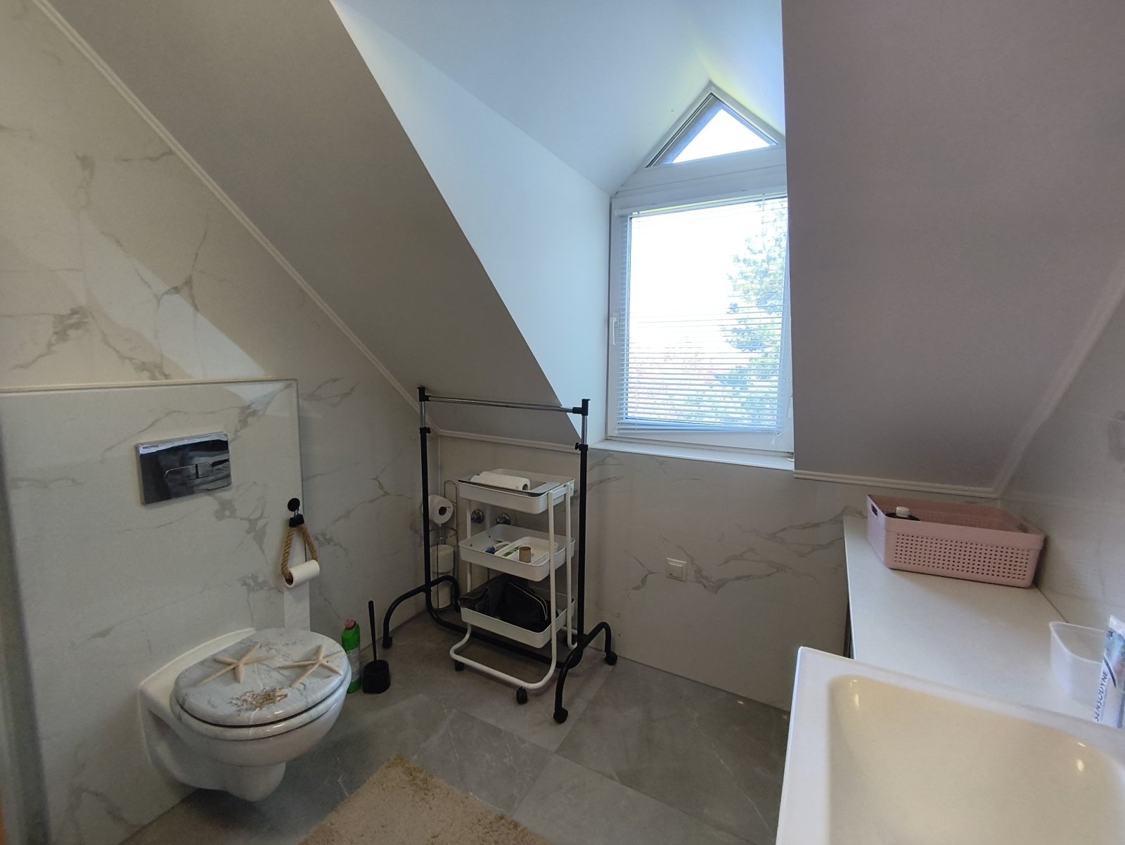 (AAA) Familienhaus mit parkähnlichem Grundstück in außergewöhnlich guter Lage – Cserszegtomaj, Bild 50 von 59