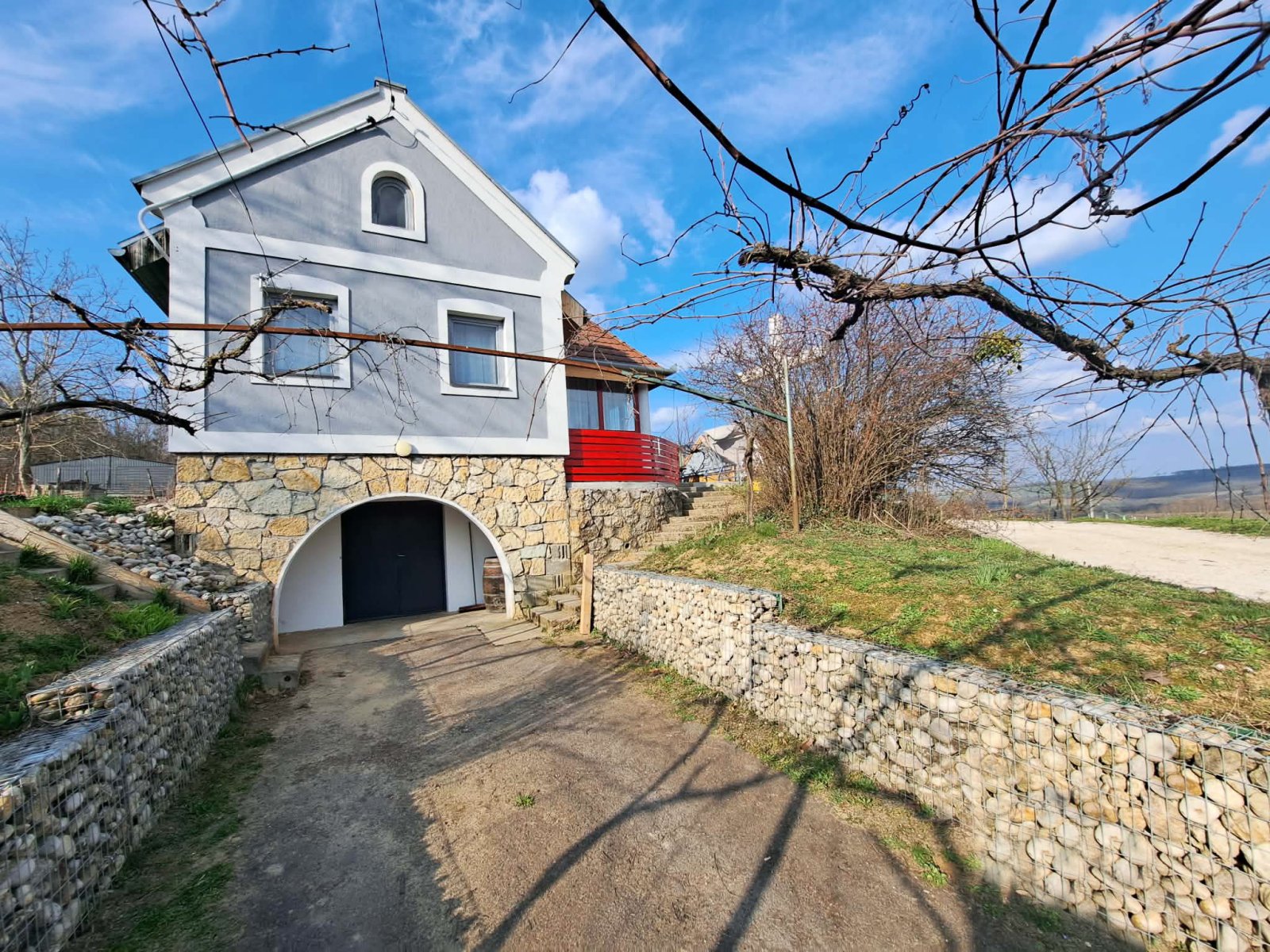 Vineyard house in a quiet location – Zalacsány, photo 1 of 20