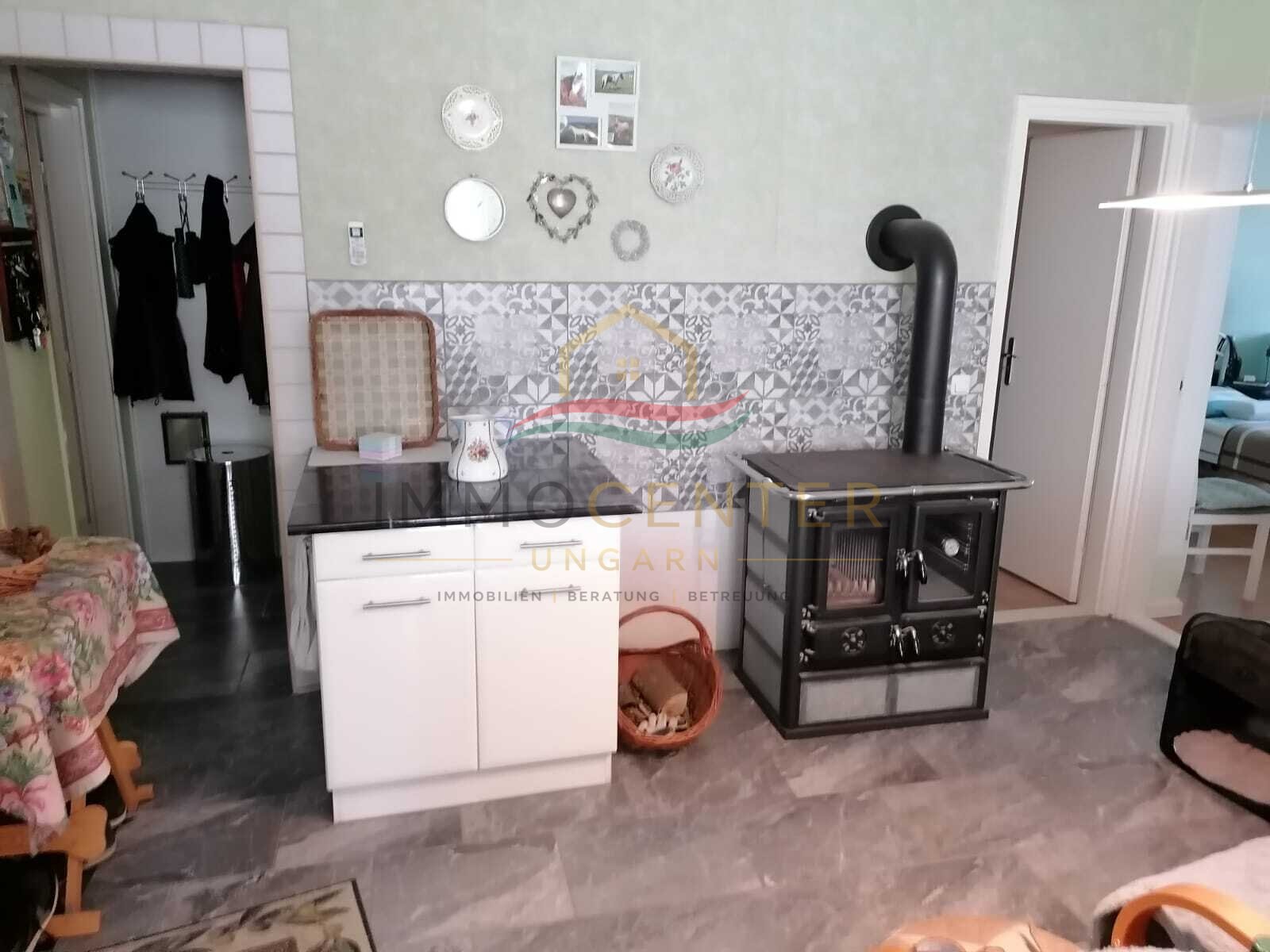 (AAA) Geräumiges Einfamilienhaus+ Einliegerwohnung in einer ruhigen, grünen Wohngegend – Lengyeltóti, Bild 6 von 63