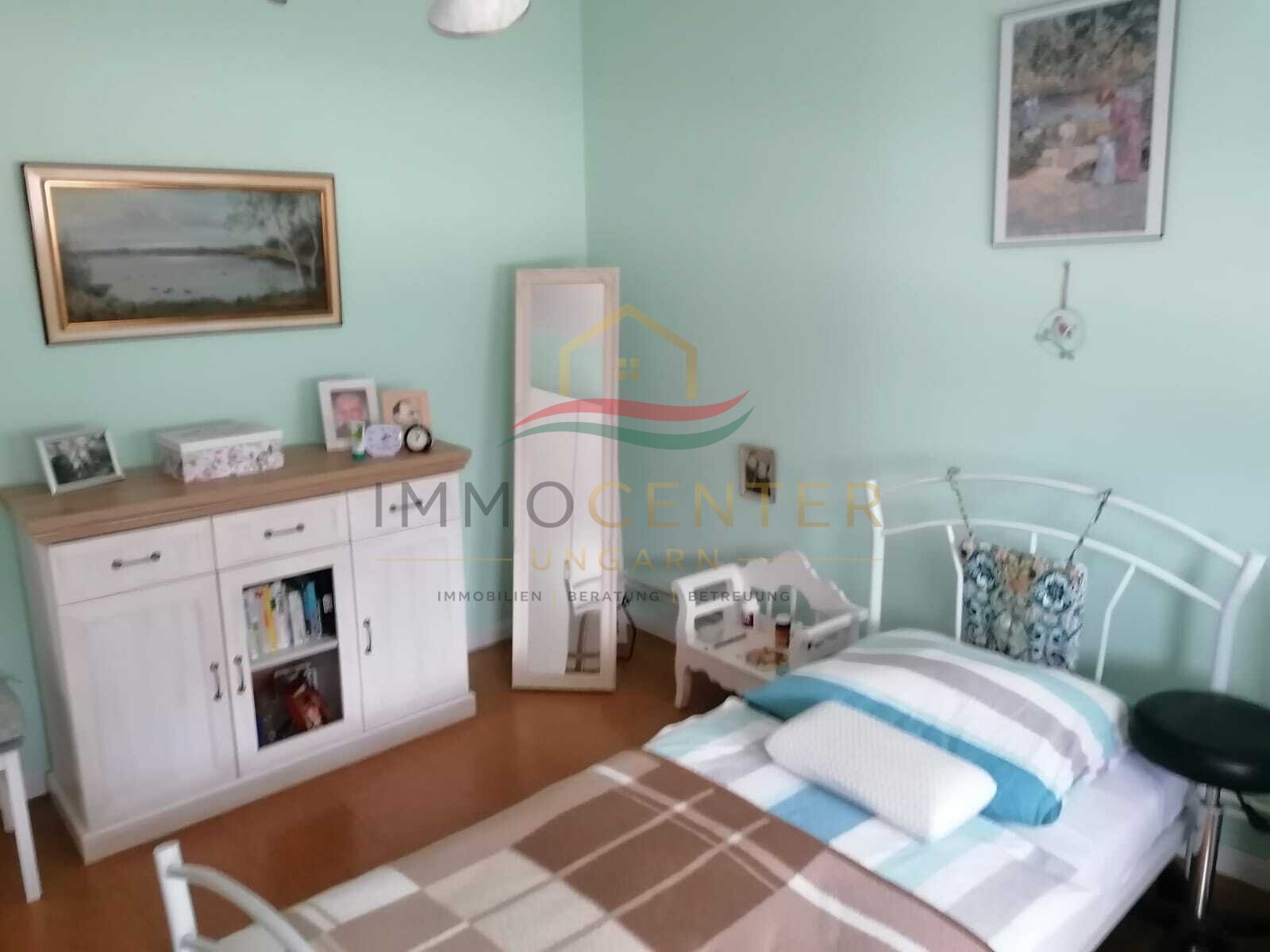 (AAA) Geräumiges Einfamilienhaus+ Einliegerwohnung in einer ruhigen, grünen Wohngegend – Lengyeltóti, Bild 11 von 63