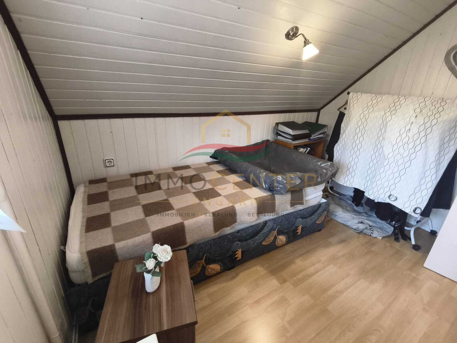 (AAA) Geräumiges Einfamilienhaus+ Einliegerwohnung in einer ruhigen, grünen Wohngegend – Lengyeltóti, Bild 24 von 63