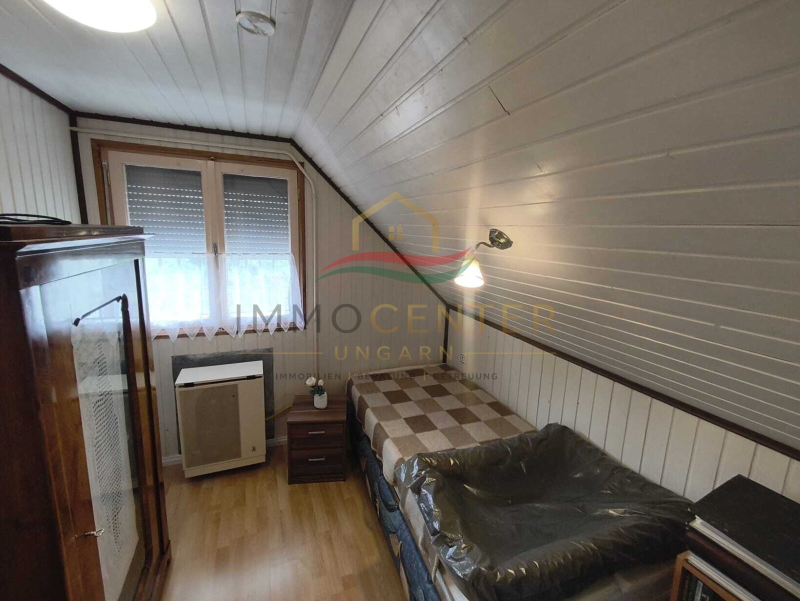 (AAA) Geräumiges Einfamilienhaus+ Einliegerwohnung in einer ruhigen, grünen Wohngegend – Lengyeltóti, Bild 25 von 63