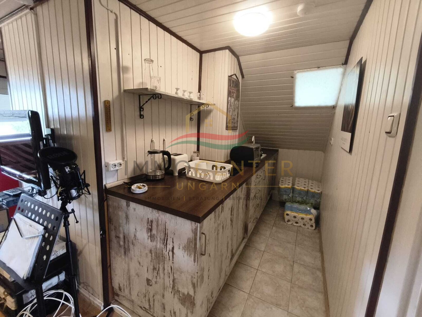 (AAA) Geräumiges Einfamilienhaus+ Einliegerwohnung in einer ruhigen, grünen Wohngegend – Lengyeltóti, Bild 30 von 63