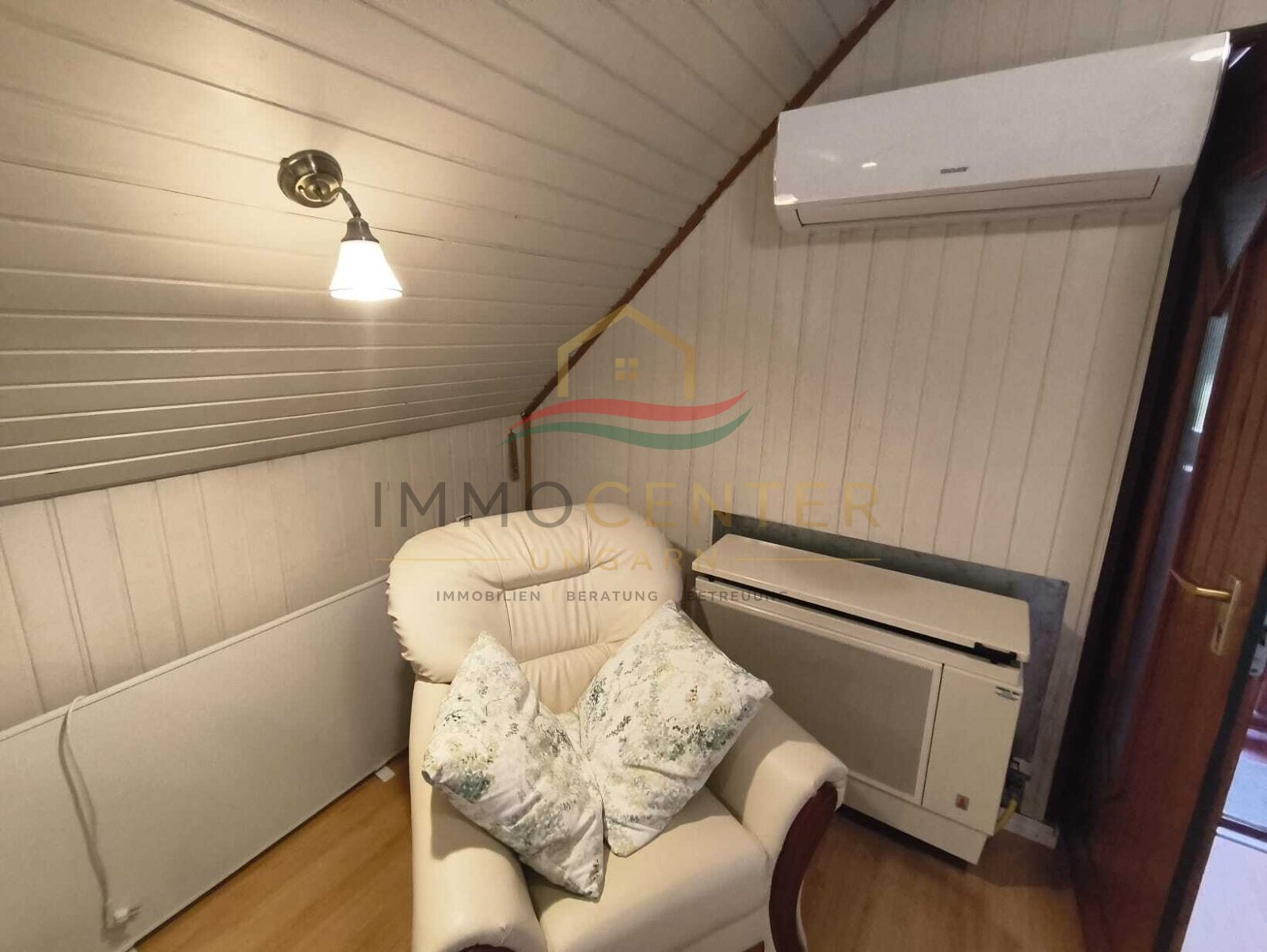 (AAA) Geräumiges Einfamilienhaus+ Einliegerwohnung in einer ruhigen, grünen Wohngegend – Lengyeltóti, Bild 36 von 63