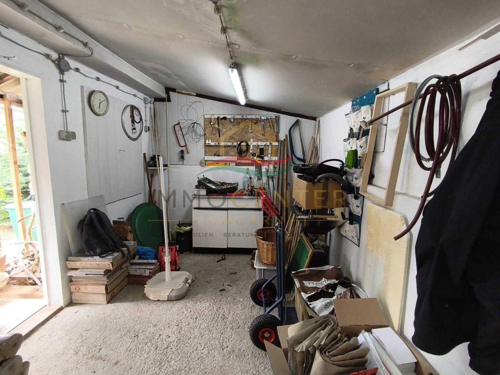 (AAA) Geräumiges Einfamilienhaus+ Einliegerwohnung in einer ruhigen, grünen Wohngegend – Lengyeltóti, Bild 39 von 63