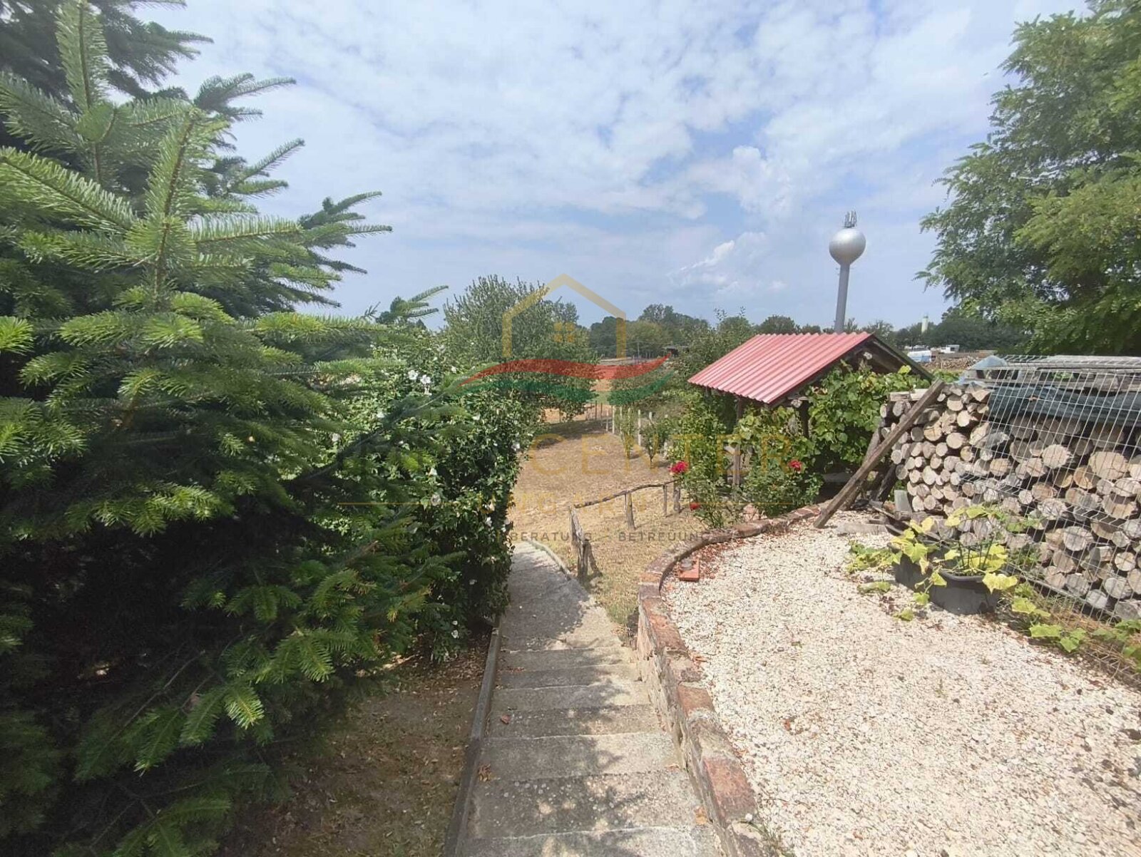 (AAA) Geräumiges Einfamilienhaus+ Einliegerwohnung in einer ruhigen, grünen Wohngegend – Lengyeltóti, Bild 51 von 63