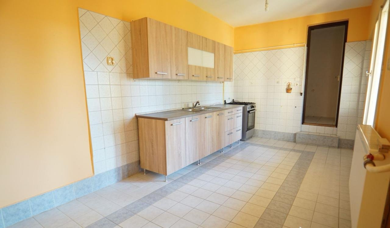 (AAA) Ruim tweegezinswoning met een groot perceel grond op een rustige locatie – Liszó, foto 7 van 17