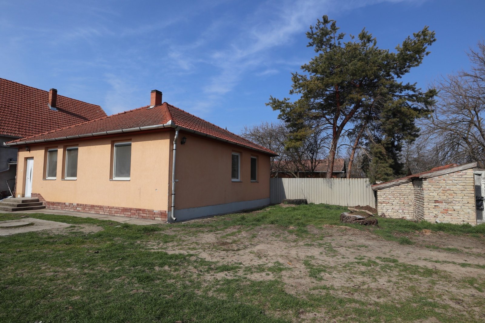 Vrijstaande woning in een rustige, kindvriendelijke buurt. – Sándorfalva, foto 4 van 14