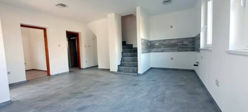 Nieuw gebouw, modern design, ideale vakantiehuissfeer – Balatonfenyves, foto 14 van 18