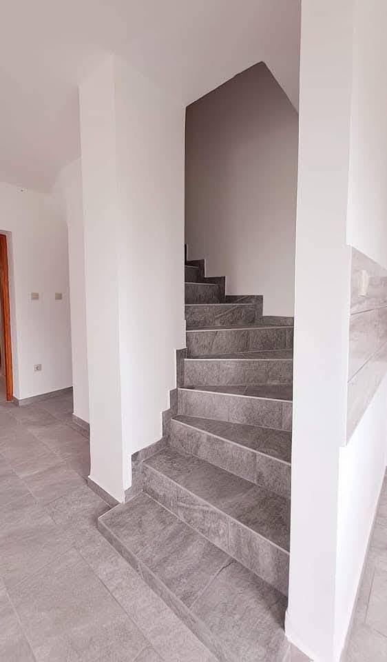 Nieuw gebouw, modern design, ideale vakantiehuissfeer – Balatonfenyves, foto 17 van 18